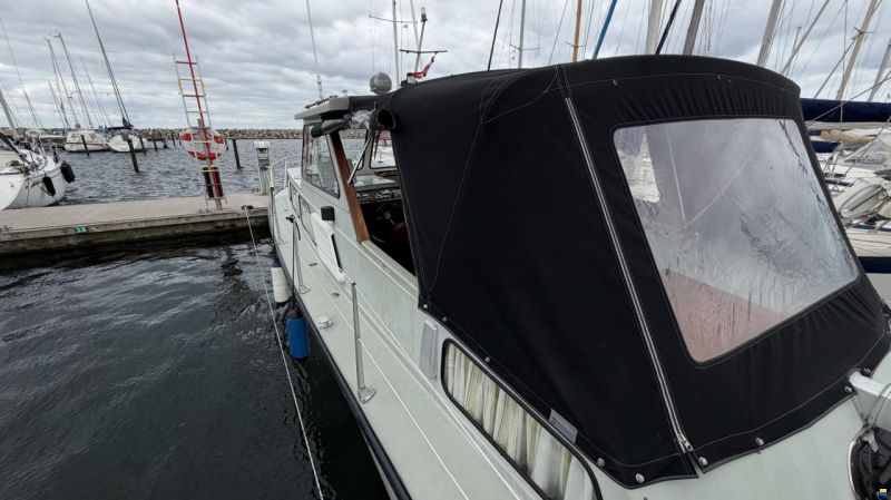 Apollo 32