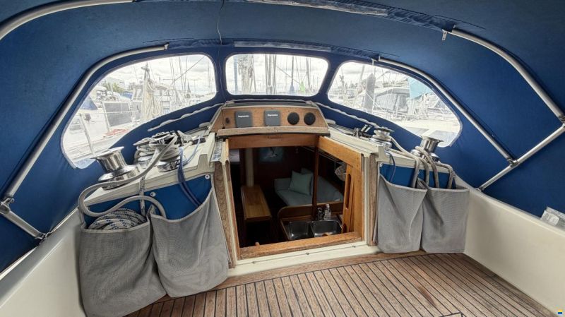 Sweden Yachts 340