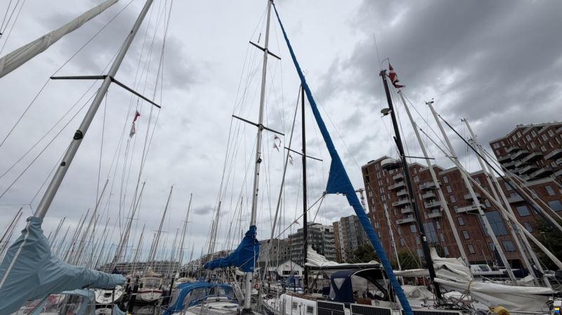 Sweden Yachts 340