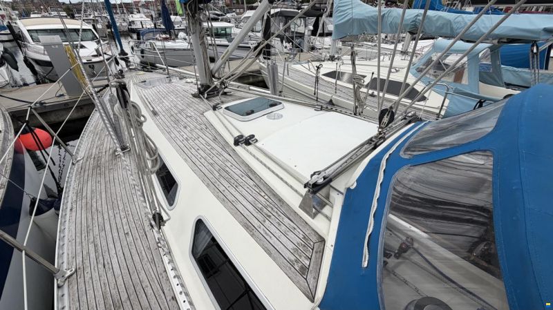 Sweden Yachts 340