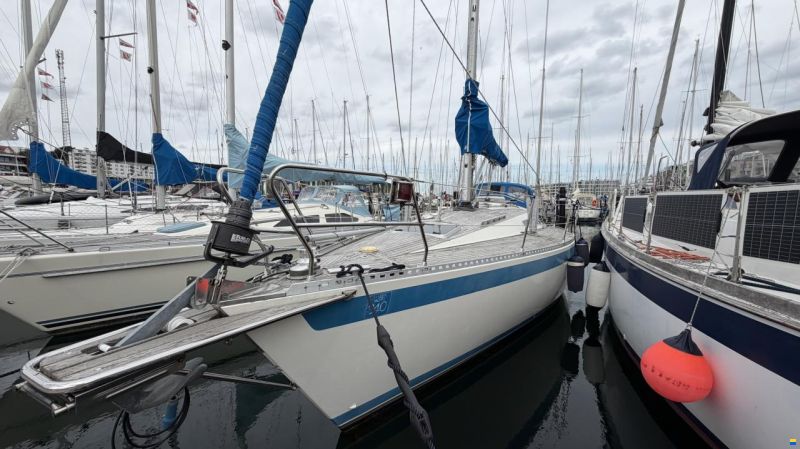 Sweden Yachts 340