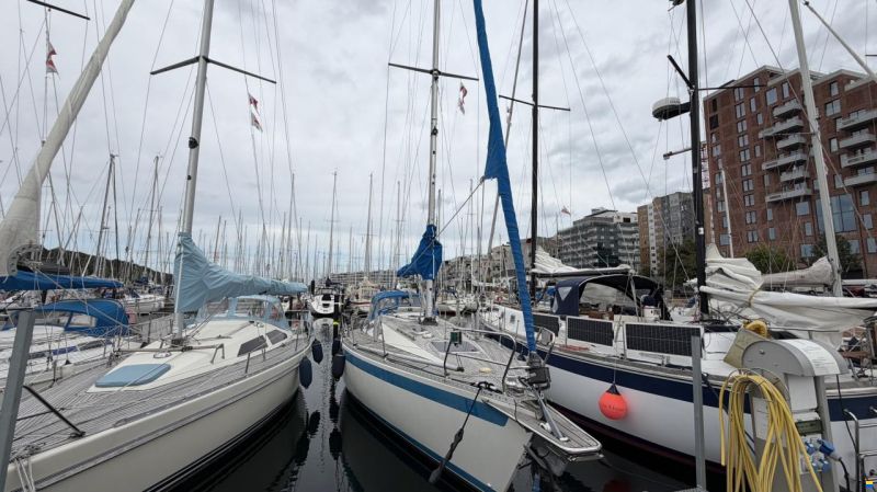 Sweden Yachts 340