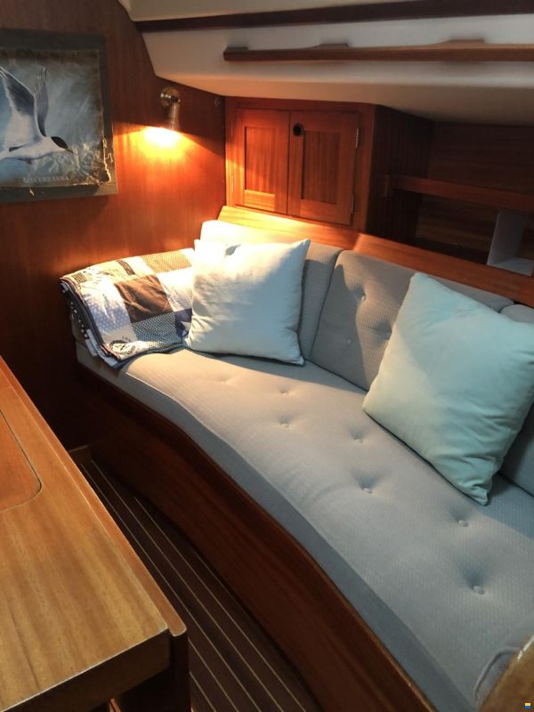 Sweden Yachts 340