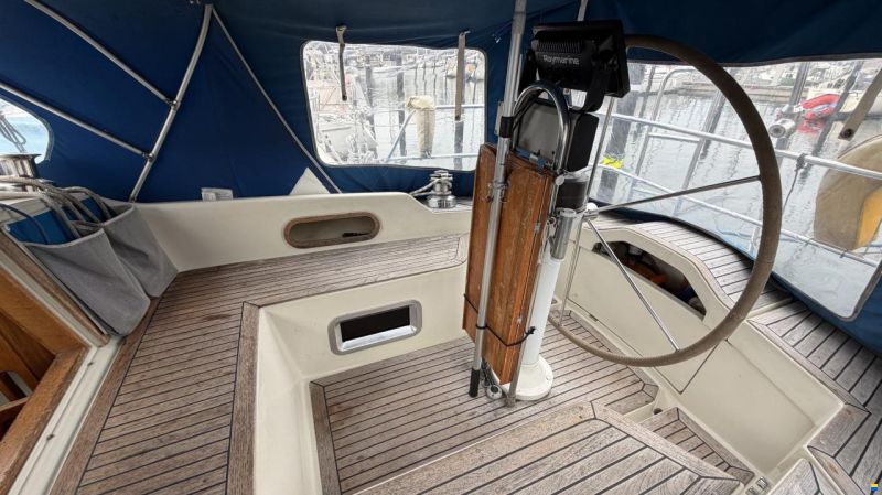 Sweden Yachts 340
