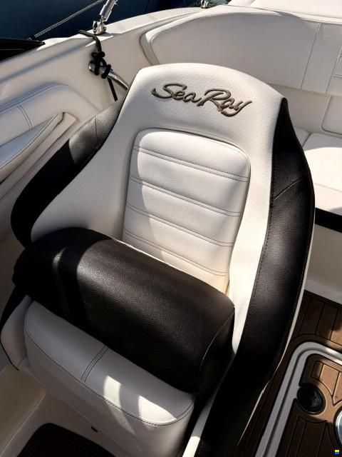 Sea Ray 190 SPX