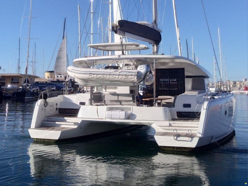 Lagoon 42