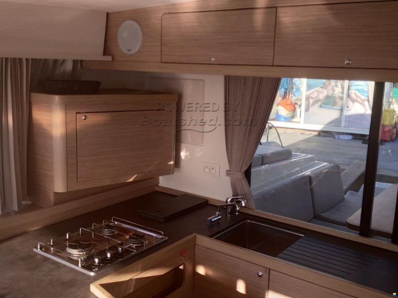 Lagoon 42