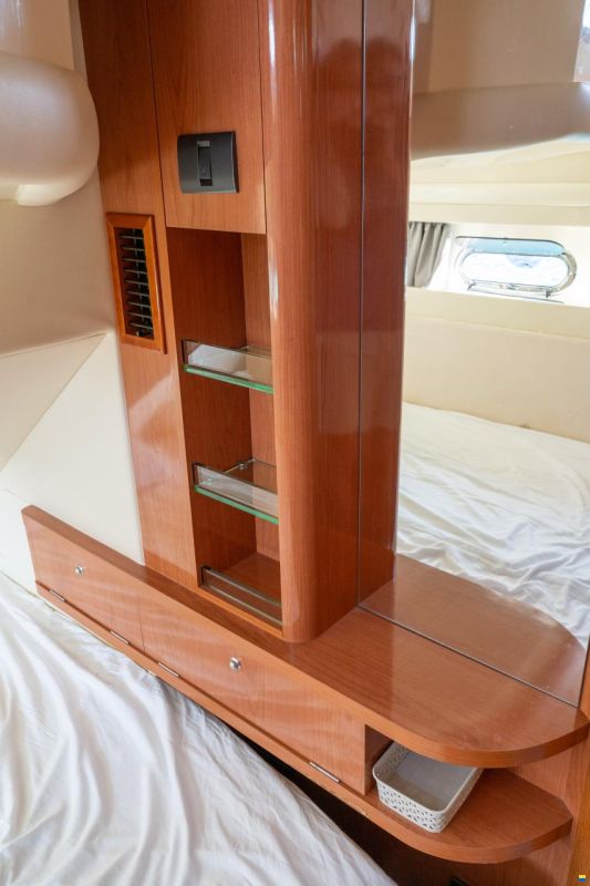 Sealine 42.5 Fly