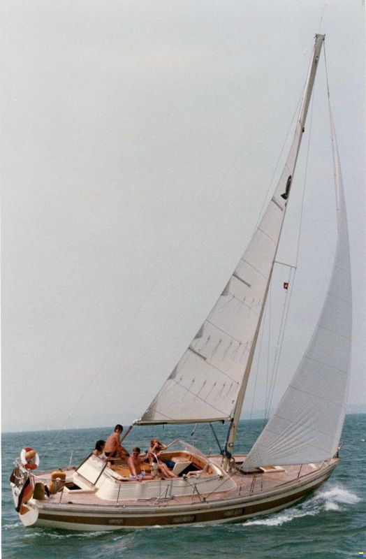 Playvisa Coronado 35