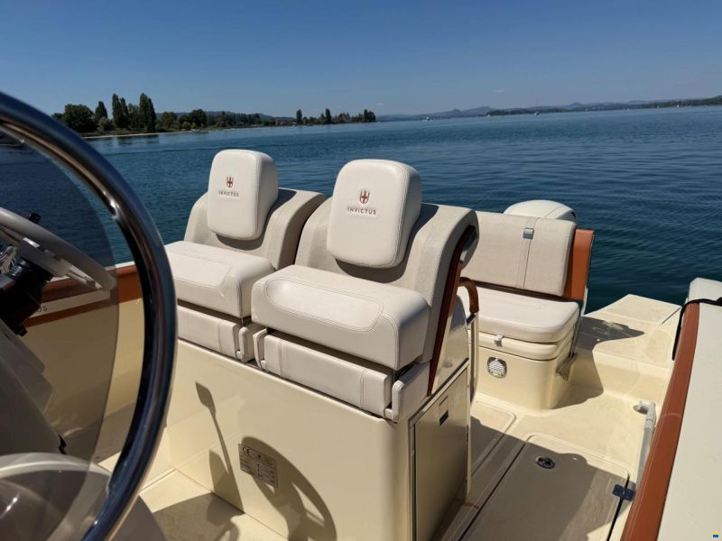Invictus FX 240