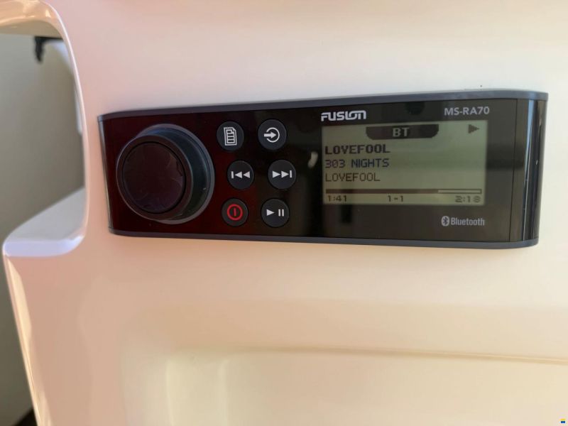 Invictus FX 240