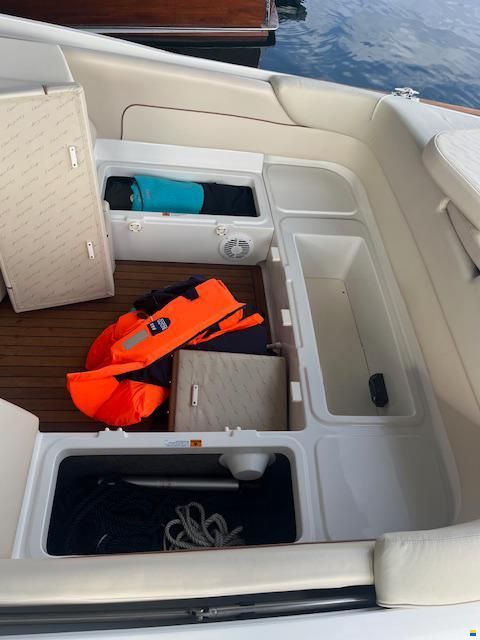 Chris Craft 28 LG Corsair