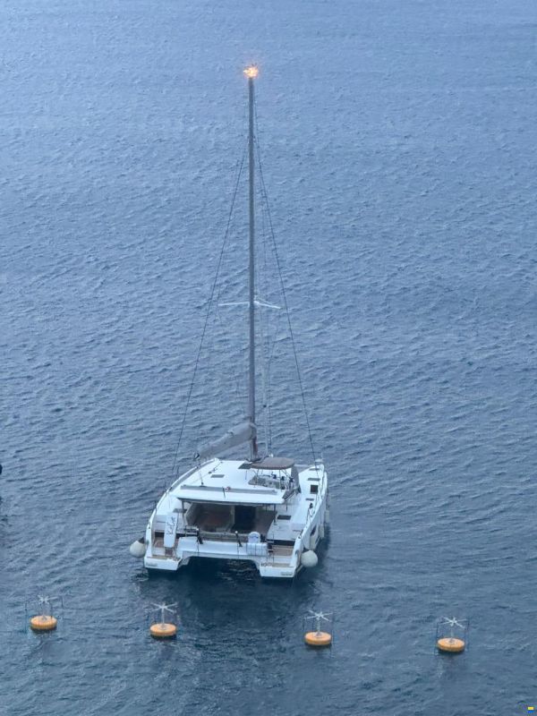 Fountaine Pajot Lucia 40