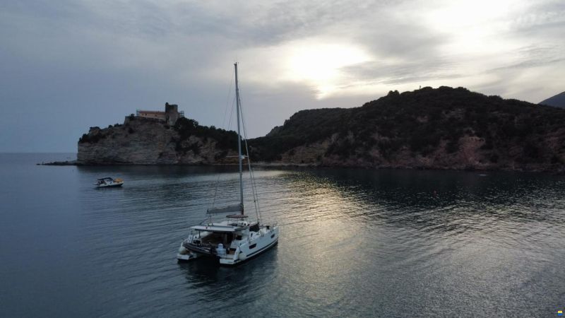 Fountaine Pajot Lucia 40