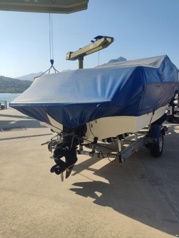 Bayliner Discovery 192