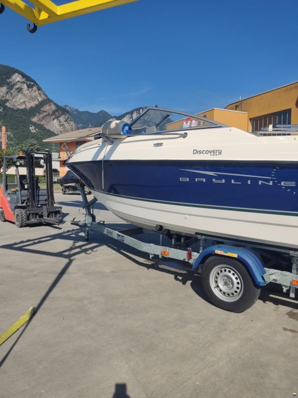 Bayliner Discovery 192