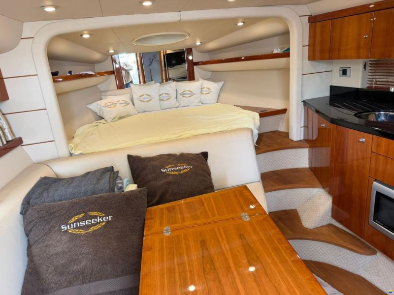Sunseeker Superhawk 43