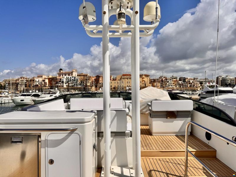 Sundeck 550