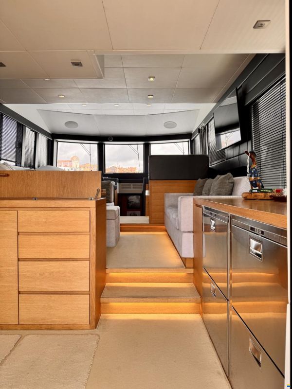 Sundeck 550
