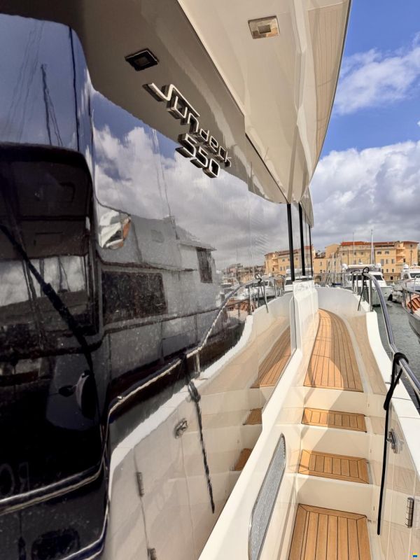 Sundeck 550