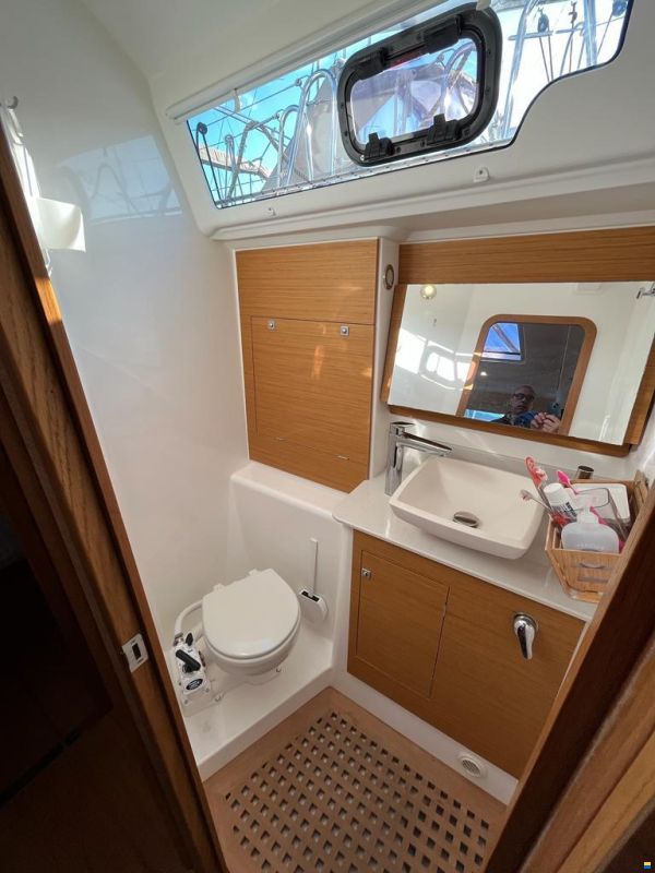 Dufour Grand Large 460