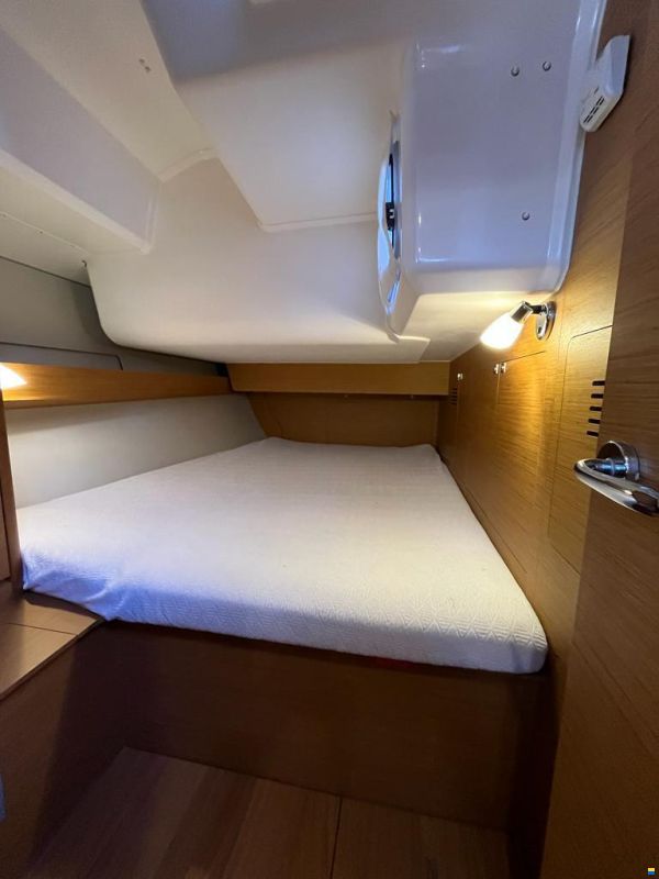 Dufour Grand Large 460