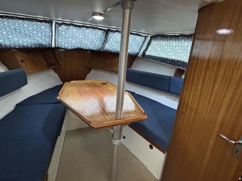 Saga 27 AC