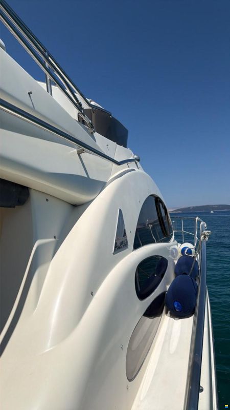 Azimut 39 Fly