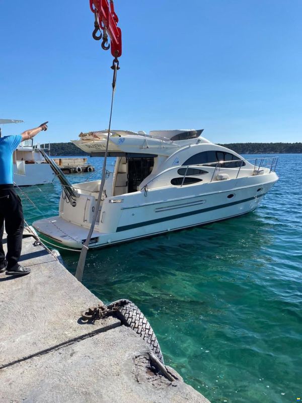 Azimut 39 Fly