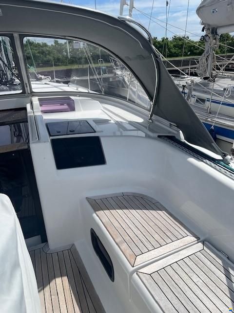 Hanse 415