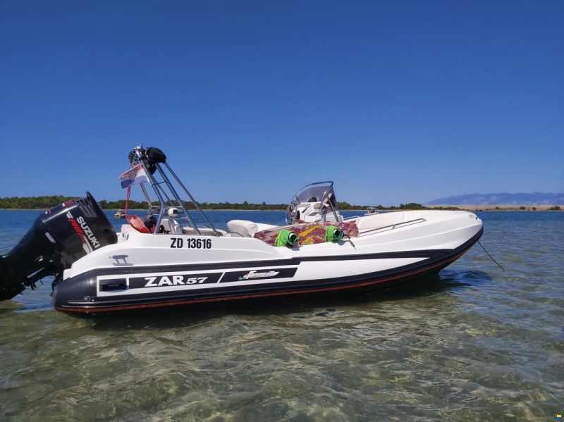 ZAR Formenti ZAR 570 Welldeck