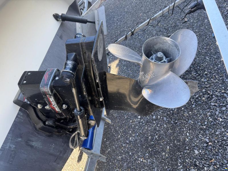Sea Ray 260 CC
