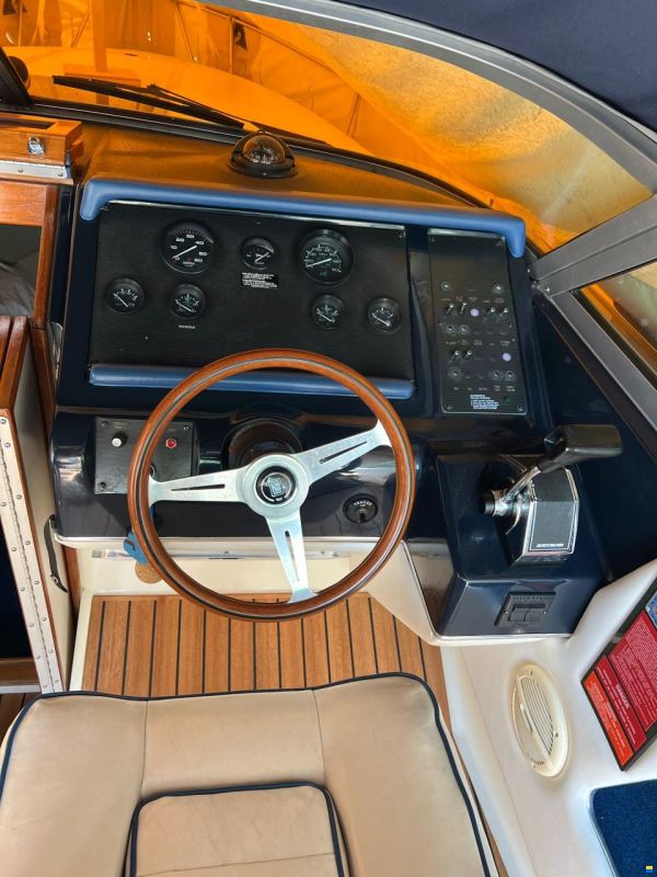Sea Ray 260 CC
