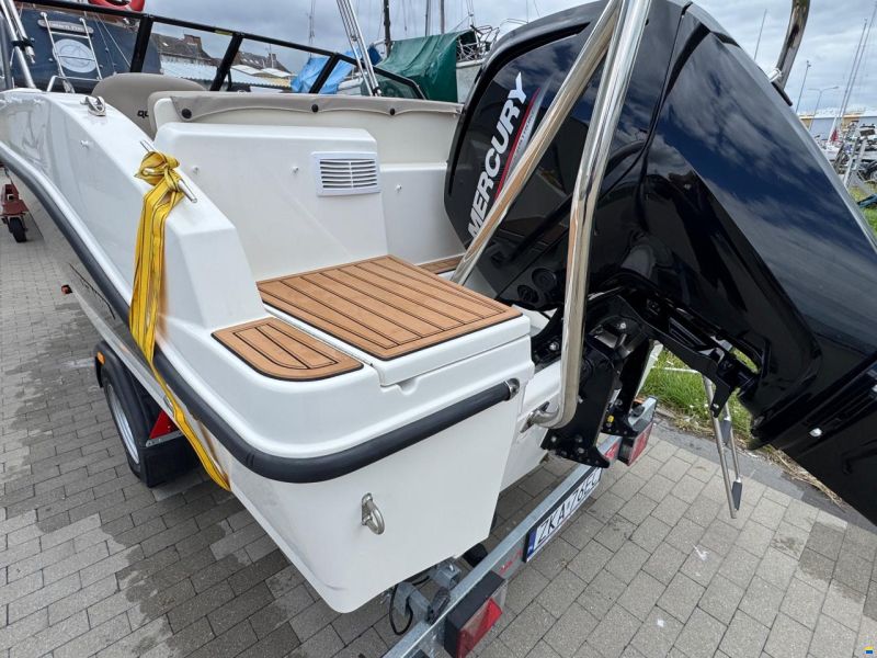 Quicksilver Activ 555