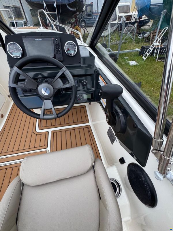 Quicksilver Activ 555