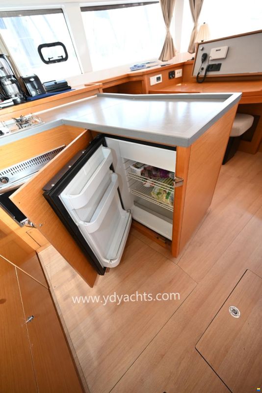 Lagoon 450 F