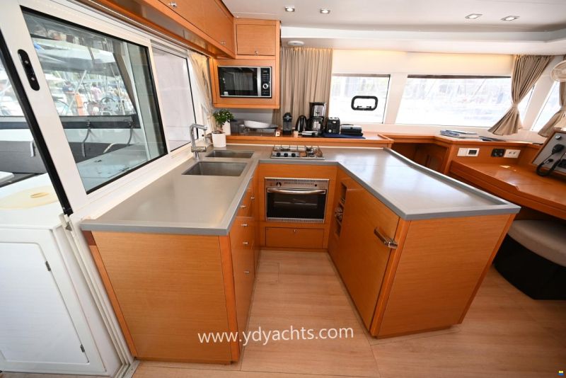 Lagoon 450 F