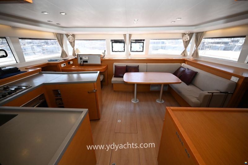 Lagoon 450 F