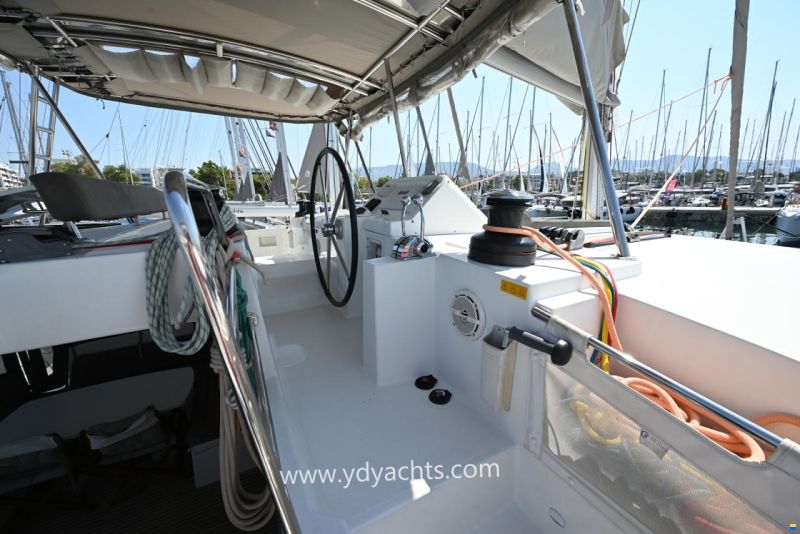 Lagoon 450 F