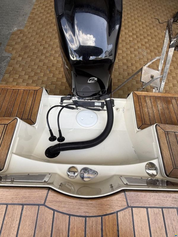 Quicksilver Activ 645 Cabin