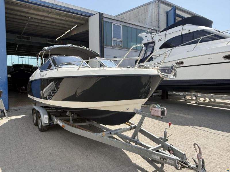 Quicksilver Activ 645 Cabin