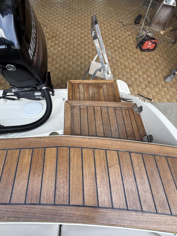 Quicksilver Activ 645 Cabin
