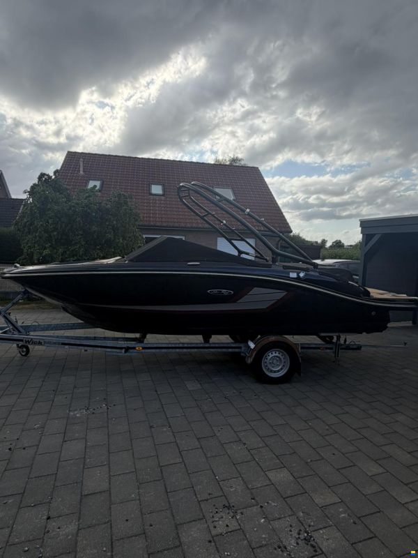 Sea Ray 19 SPX