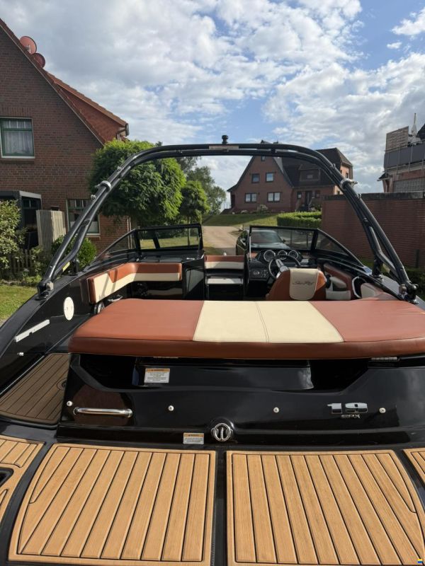 Sea Ray 19 SPX