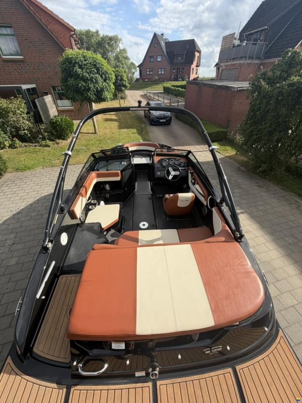 Sea Ray 19 SPX