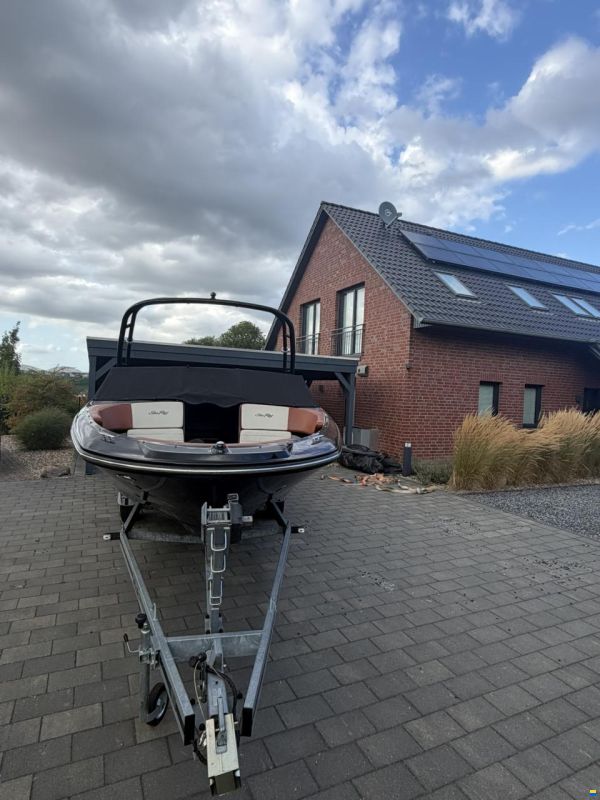 Sea Ray 19 SPX