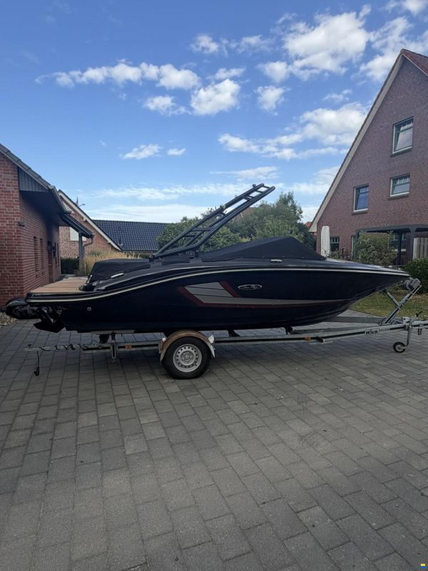 Sea Ray 19 SPX