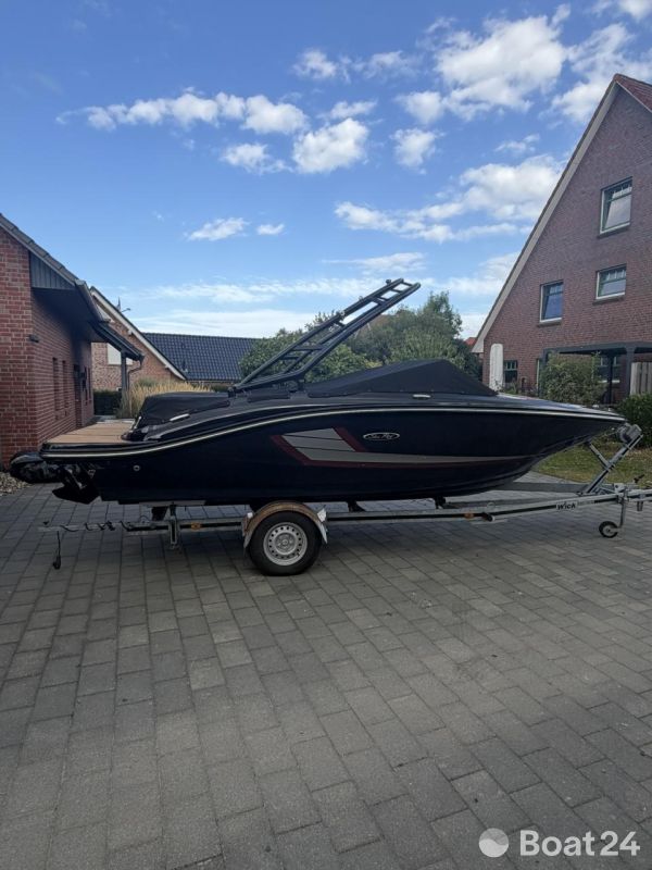 Sea Ray 19 SPX