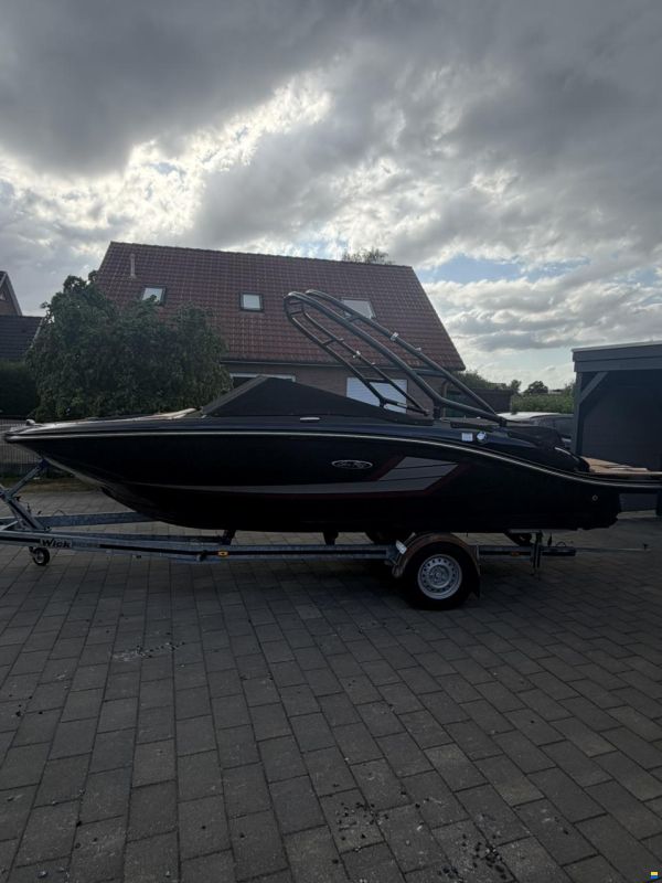 Sea Ray 19 SPX