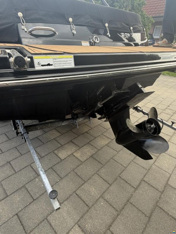 Sea Ray 19 SPX